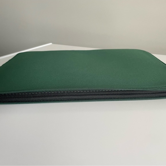Jameson Irish Whiskey- Laptop/Tablet Case - Picture 12 of 15